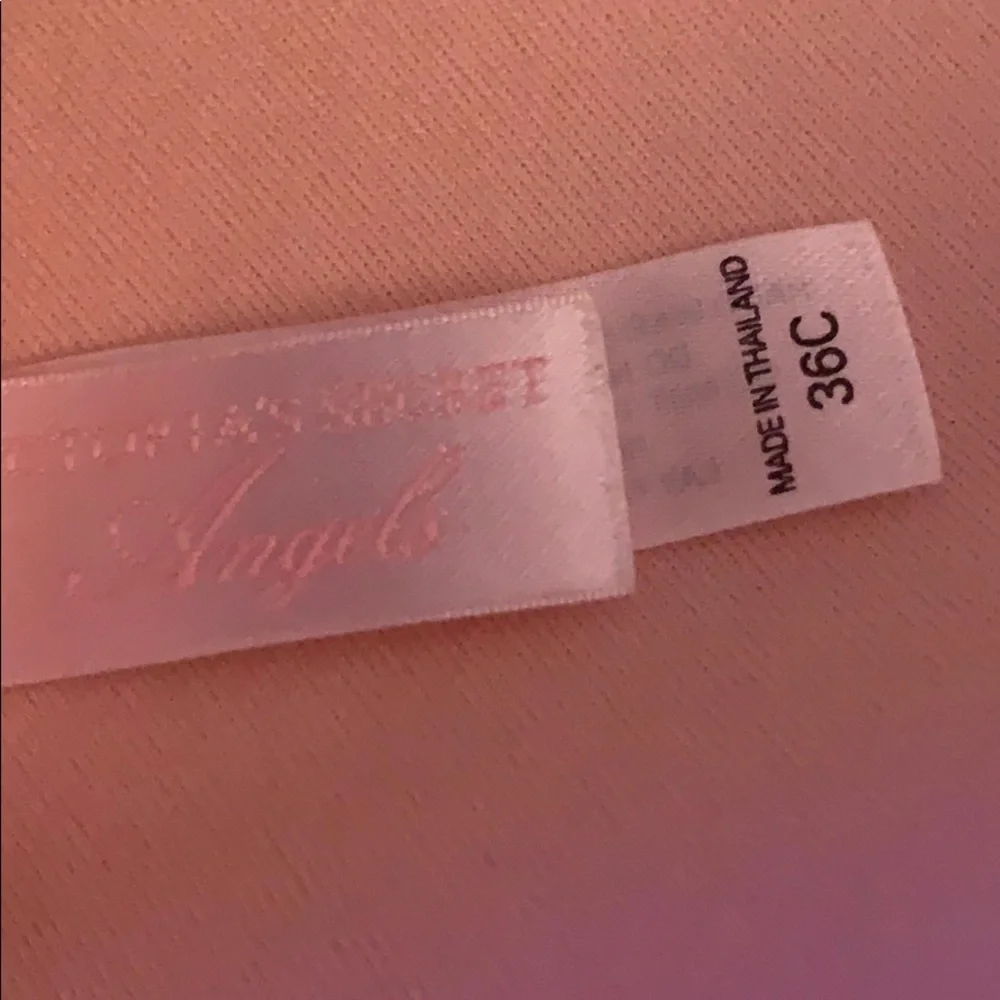 Victoria Secret Bra - Picture 3 of 4